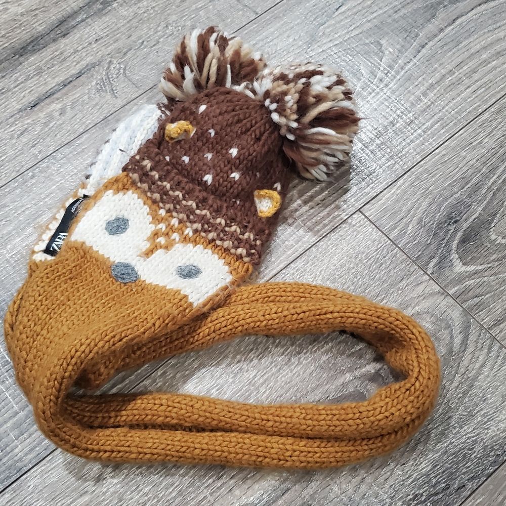 Kids Zara Scarf ONE SIZE Kids Fox Scarf with Pom Poms - Brown and Tan